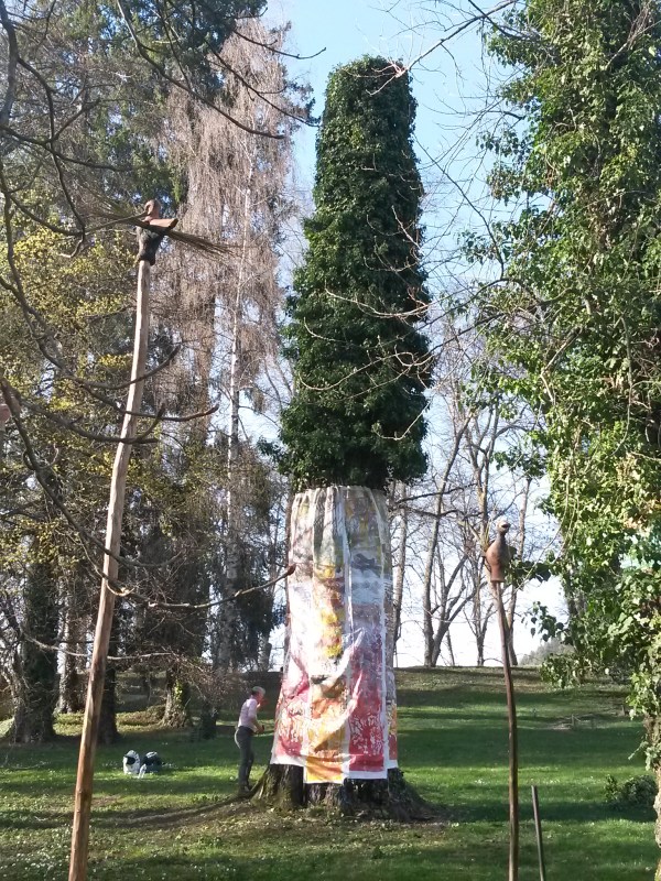 housse-d-arbre-art-au-jardin-parc-de-wersserling-samia-kachkachi-8